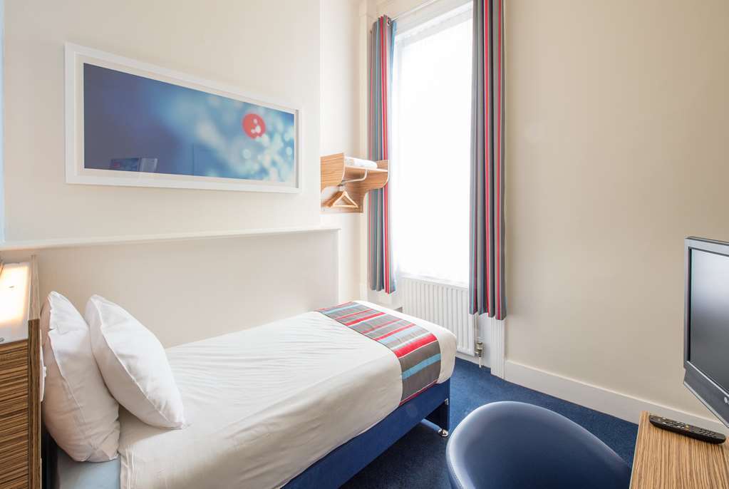 Travelodge Kings Cross Royal Scott Hotel London