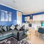 Instagram-Worthy Apartment In Central London