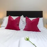 Luxury Central City Of London Apartments