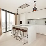 Sonder At Southwark Residence