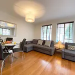 Apartment Next To Victoria Station