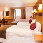 OYO Luton Hotel