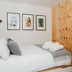 Modern Central 1Bd Flat In Clerkenwell - Sleeps 4!