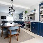 First Street III By Onefinestay