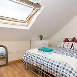 S6 Ensuite Loft Studio Space