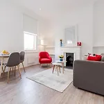 White Piccadilly Luxury Flat