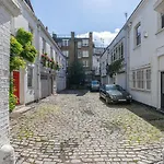 Joivy Striking Flat Near Buckingham Palace