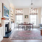 Charming Pimlico Home Close To The River Thames By Underthedoormat