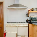 2 Bed Artisticdesigner Flat Near Broadway Market