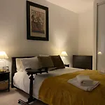Royal Docks Apartment By Wshomesgroup