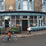 Canonbury Park North II By Onefinestay