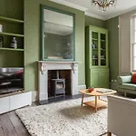 Canonbury Park North II By Onefinestay