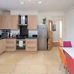 Cosy 2 Bedroom Apartment In Bayswater