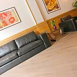 London Kings Hotel