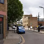 Stunning Apartment in zone 1 - Old Street