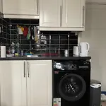 Studio Flat London Finchley Rd NW11