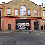 Stunning 1 Bedroom Flat