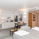 Rockwell East Aparthotel