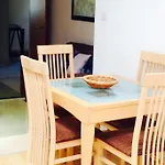Garden Flat, Central Wimbledon & Parking, Close To Tennis