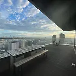 One Bedroom In Luxury Apartment On 30Th Floor In Central London With Breathtaking Skyline View Of Major Landmarks In London