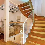 New Stunning 5Bd Mews House