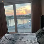 Best Location Chelsea River View /Central London