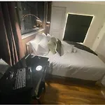R3 Superking Sized Bed & 75\