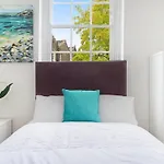 2 Bed Apartment London Camberwell Champion Park Denmark Brixton