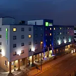 Holiday Inn Express Park Royal By Ihg