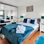 Julian Residence - Camden Road