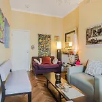 Charming One Bedroom Flat Near Maida Vale By Underthedoormat