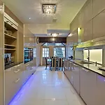 Finest Retreats - Park Terrace
