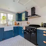 Beautiful High End Home Close To City Center