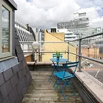 Crane Court By City2Stay
