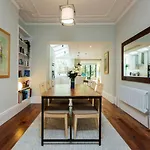 Veeve - Embassy Elegance
