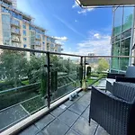 Luxury 2 Bedroom Flat 2 Bathrooms