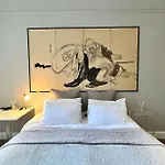 James Bond Style In South Kensington