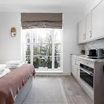 Notting Hill By Capital
