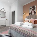 Notting Hill By Capital