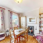 Beautiful Two Bedroom Apartment In Honor Oak