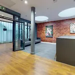 For Students Only Ensuite Bedrooms At Will Wyatt In London
