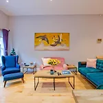 3 Bedroom Modern Mews House