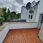 2 Bed Room Flat Near Westfield, West London