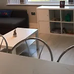 Cozy Flat In London!