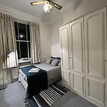 Double Bedroom With En-Suite Bathroom In Chelsea - Central London - Share Apartment