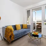 Stunning Duplex Near Canary Wharf & O2 & City Views
