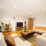 London Nino Apartments
