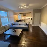 Spacious 2-Bed Apartment
