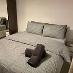 1 Bedroom Apartment Royal Docks