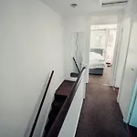 Comfy Home-Wood Green